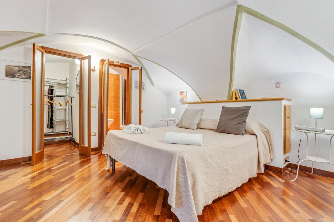 Guesthost - Casa Querida Central & Elegant Flat Неаполь Экстерьер фото