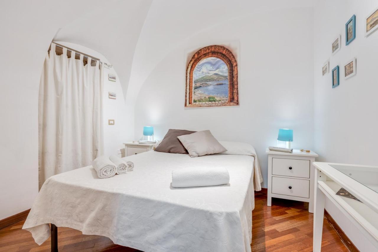 Guesthost - Casa Querida Central & Elegant Flat Неаполь Экстерьер фото