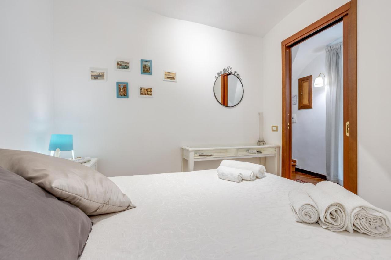 Guesthost - Casa Querida Central & Elegant Flat Неаполь Экстерьер фото
